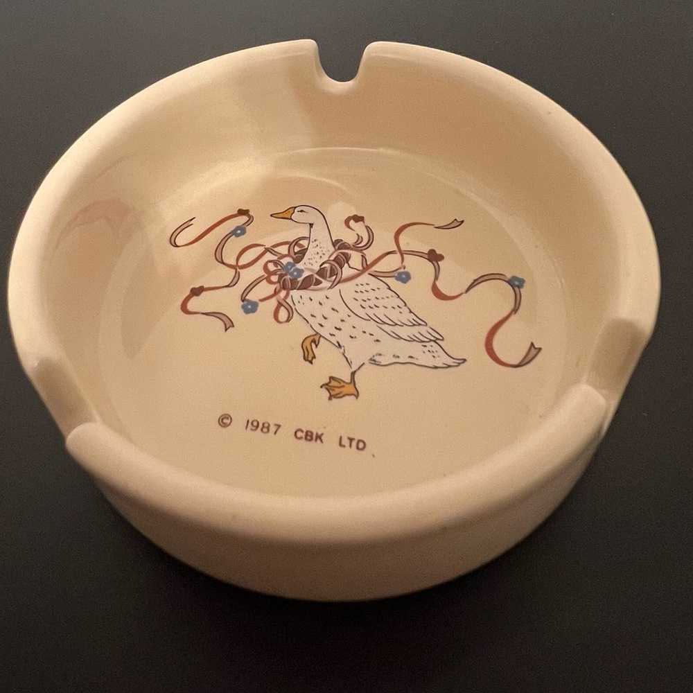 Vintage Goose Hearts Flowers and Ribbons Ashtray